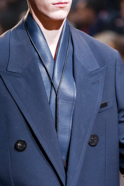 Look 101